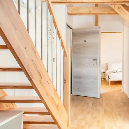 Apartmán Spacious Castle View Loft Old Centre *